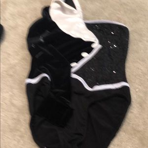 Black/white dance costume